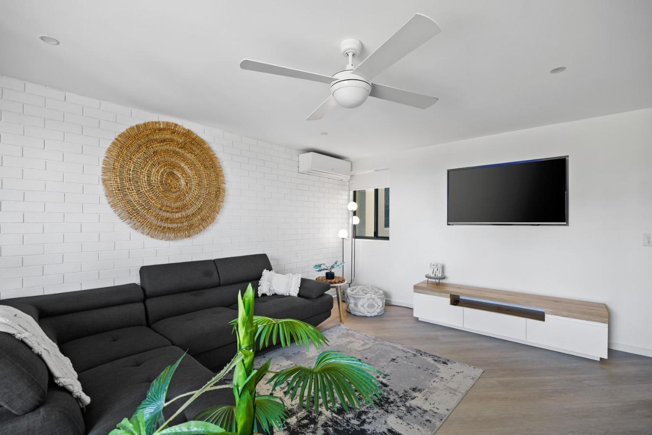 Beachside Views 2 Bedroom Apartment Mooloolaba Buitenkant foto